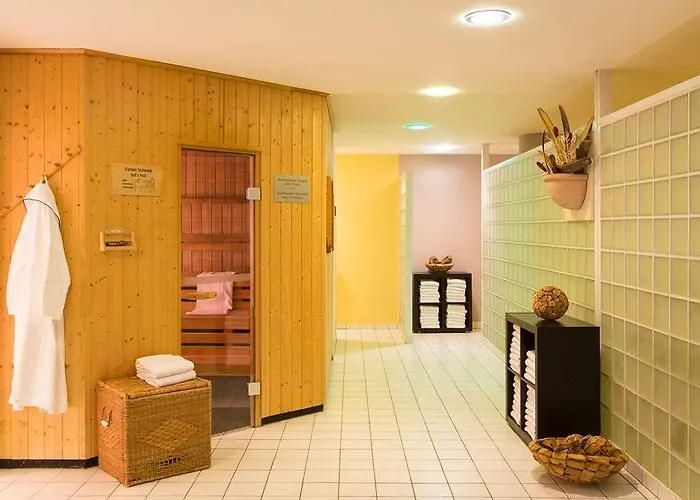 Lindner Frankfurt Hochst * フランクフルト