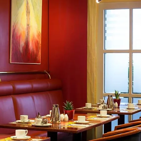 Lindner Frankfurt Hochst ホテル フランクフルト