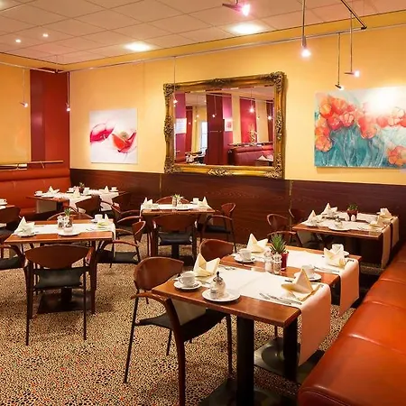 Lindner Frankfurt Hochst ホテル *