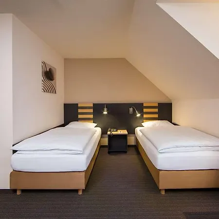 Lindner Frankfurt Hochst フランクフルト