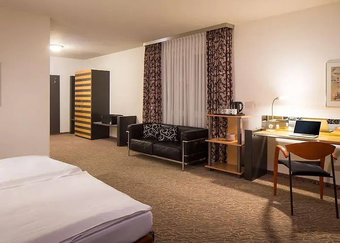 Lindner Frankfurt Hochst Hotel *