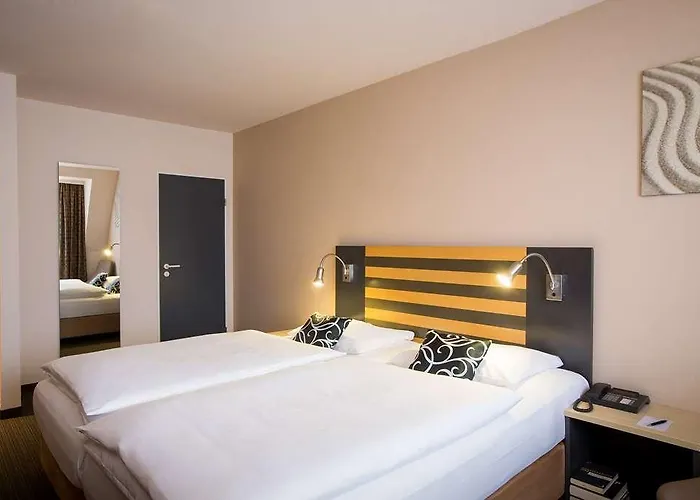 Lindner Frankfurt Hochst * Fráncfort del Meno