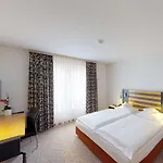 מלון Lindner Frankfurt Hochst *